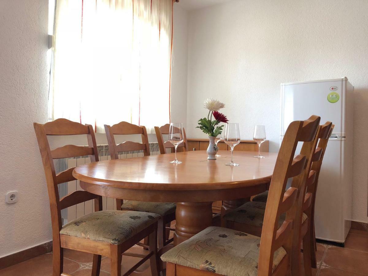 Flora Apartment